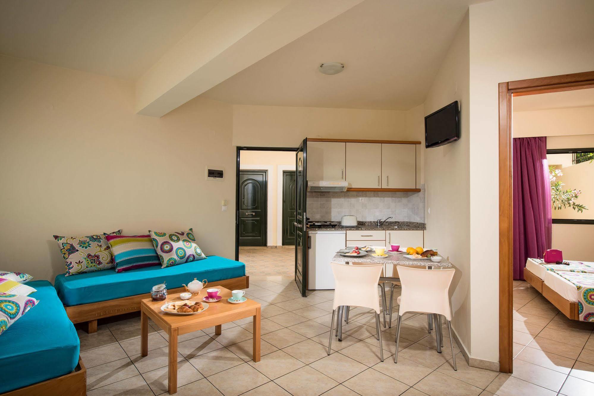 Kristalli Hotel Apartments Malia  Bagian luar foto
