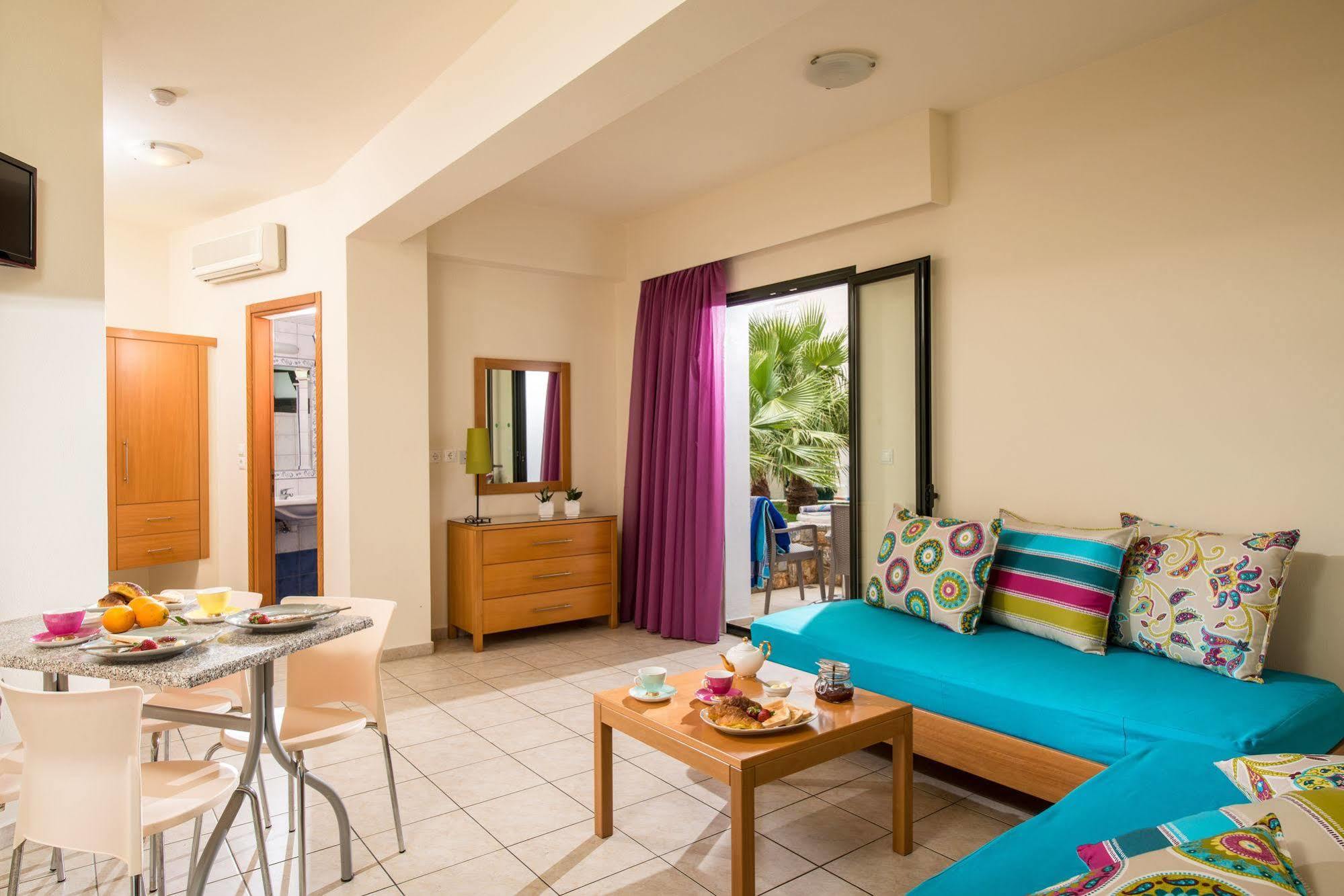 Kristalli Hotel Apartments Malia  Bagian luar foto